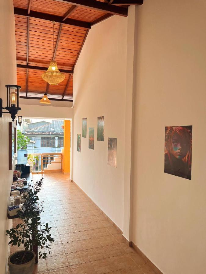 Hummus Hostel Hikkaduwa Eksteriør bilde