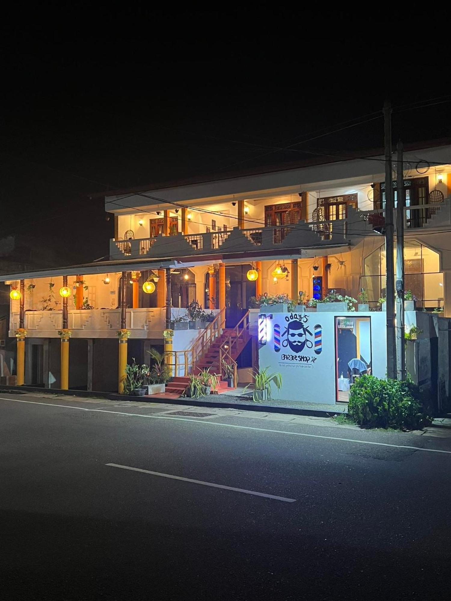 Hummus Hostel Hikkaduwa Eksteriør bilde